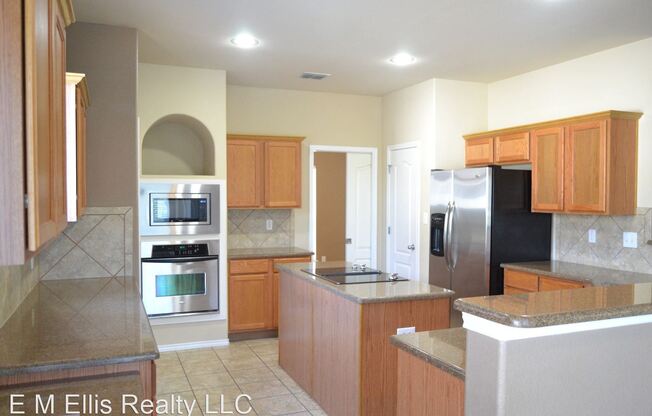 15023 Rio Rancho Way