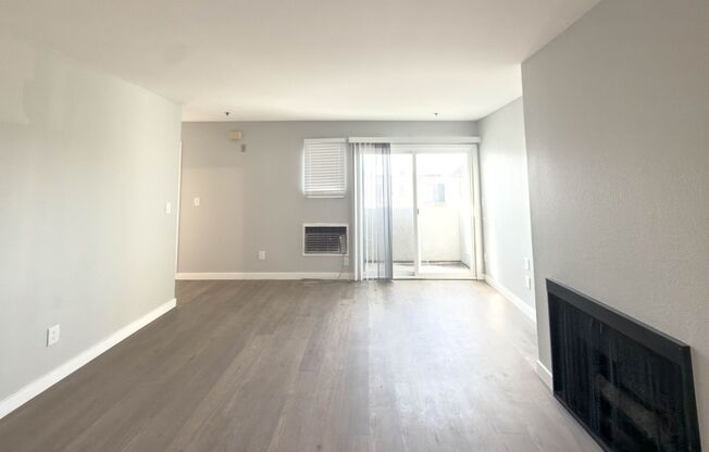 1400 Venice Blvd.- Modern Living in the Heart of Venice – Renovated 2 Bedroom Units