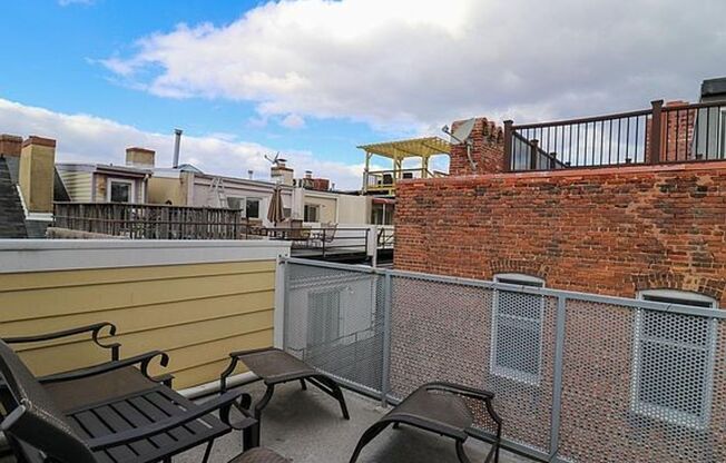 Gorgeous Federal Hill 3bd/2ba with Modern Amenities, CAC, W/D and Upper Deck! Available now