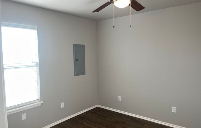 2 beds, 2 baths, $1,195