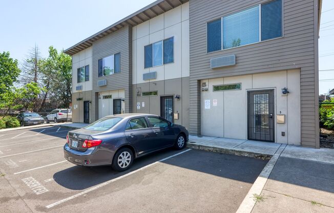 Holgate 8 Apartments