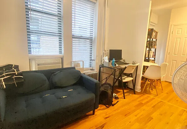 1 bed, 1 bath, $2,950, Unit 16