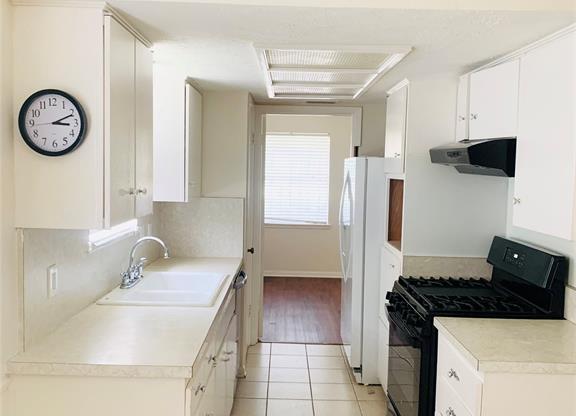 2131 ALOHA DR