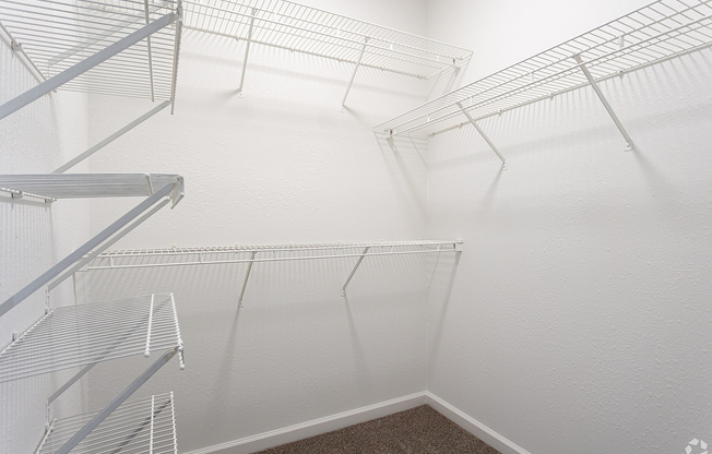 The Lakes Apartments