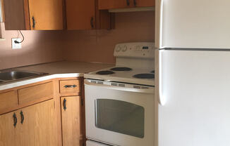 2 beds, 1 bath, $1,095