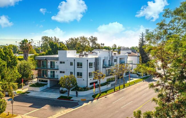 Riverside 4 Lease