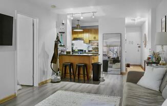 1 bed, 1 bath, 575 sqft, $3,400, Unit 3-A