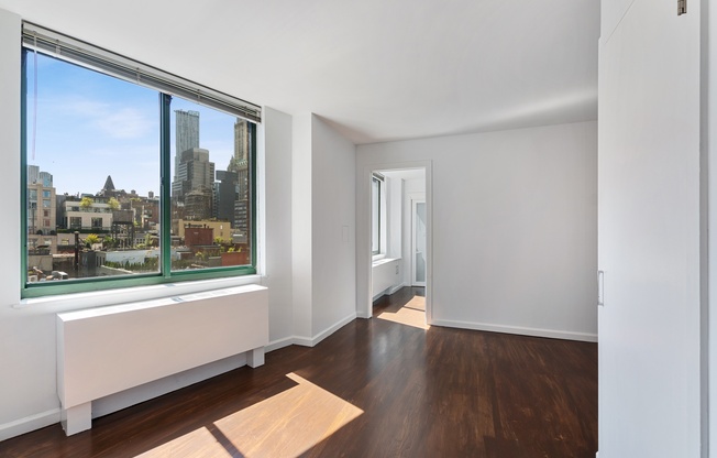 295 GREENWICH ST