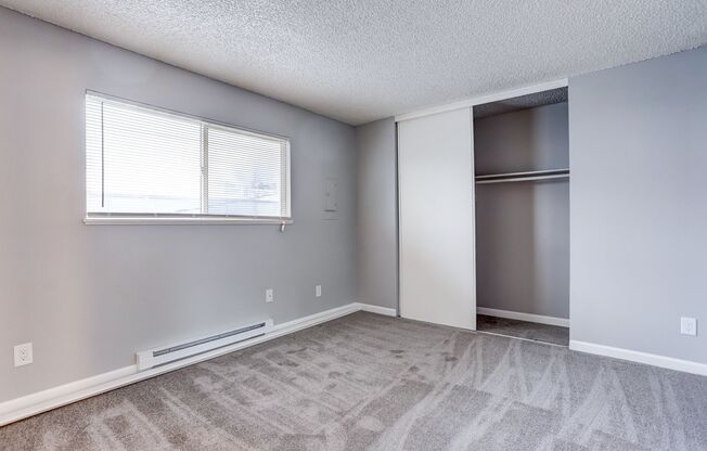 2 beds, 1 bath, 732 sqft, $1,495, Unit 36