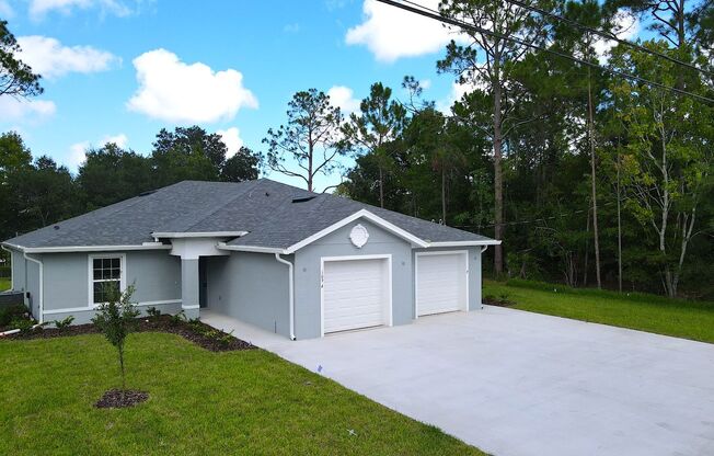 Roomy 3 Bed 2 Bath Duplex Home for Rent w Screened Lanai in Palm Coast!