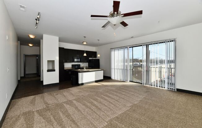 2 beds, 2 baths, 1,320 sqft, $1,699, Unit 881-201