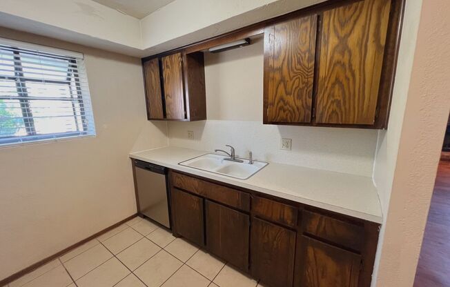 2 beds, 2 baths, $1,195