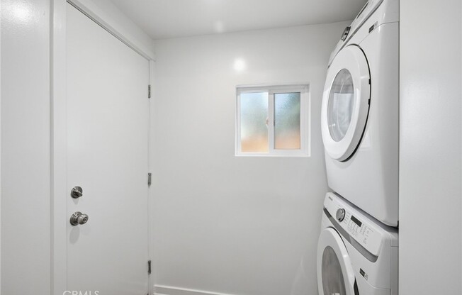 1 bed, 1.3 baths, 942 sqft, $2,050