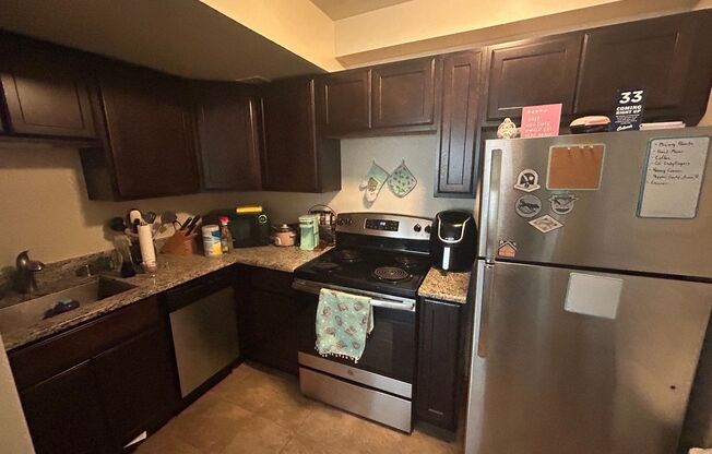 1 bed, 1 bath, $950, Unit 207