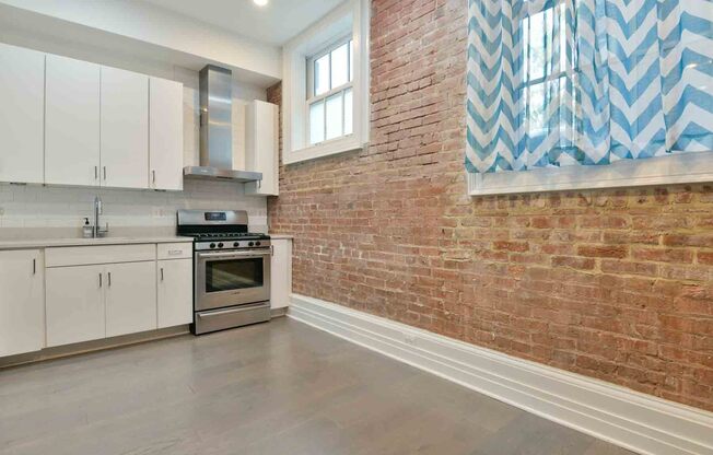 901 D Street NE Unit 207