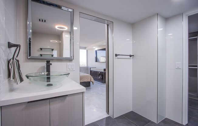2 beds, 2 baths, $2,799, Unit # 1012