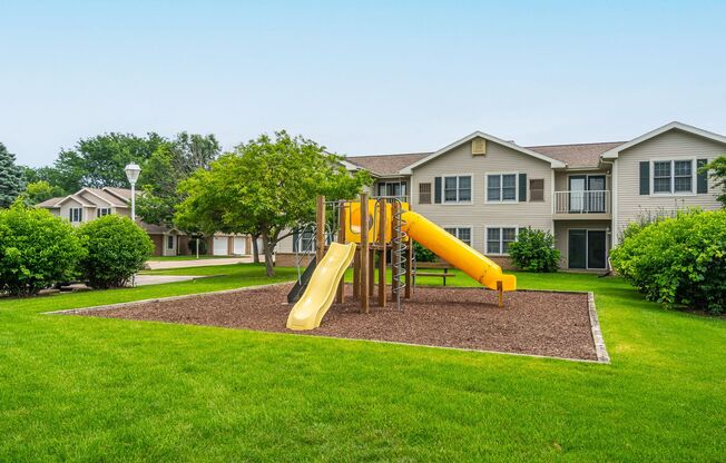 3 beds, 2 baths, 1,250 sqft, $1,999, Unit FR 3263