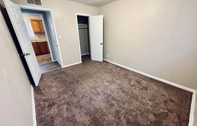 1 bed, 1 bath, 500 sqft, $565, Unit 1610