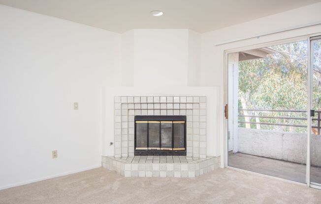 4821 Bella Pacific Row