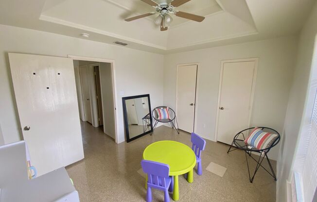 2 beds, 1 bath, 720 sqft, $750, Unit Apt. 10