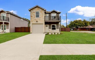 Move-In Ready Gem – 3 Bedrooms, 2.5 Bathrooms, and Modern Upgrades!