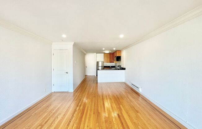 4130-40 Cesar Chavez