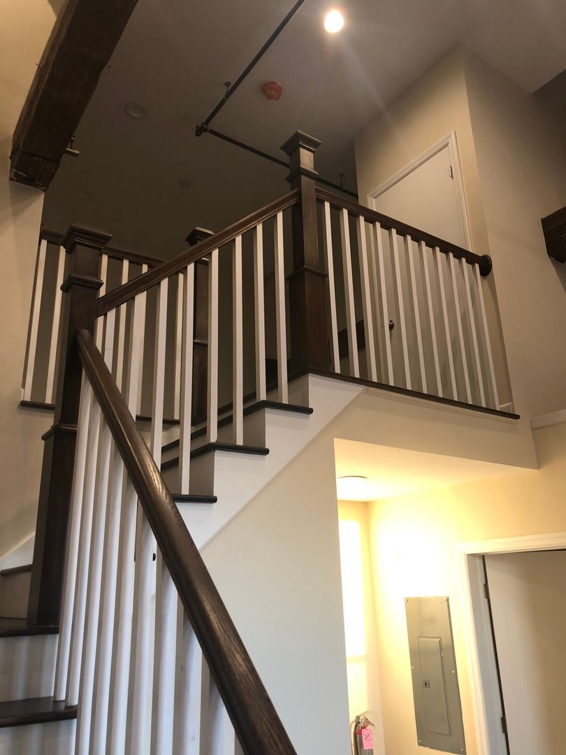 36 W Front St