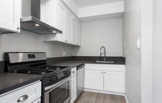 1 bed, 1 bath, 700 sqft, $1,795, Unit 12