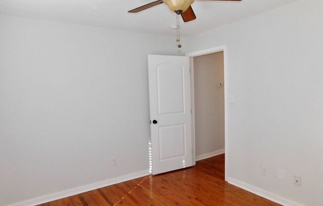 2 beds, 1 bath, $1,441