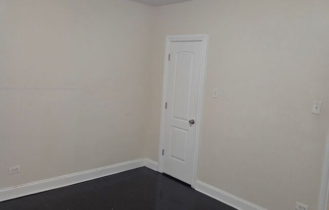 NE ANTR (/GBLT) - 8330 S Maryland