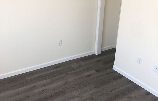 2 beds, 1 bath, 600 sqft, $725, Unit 440 SE Tefft St - Unit 09