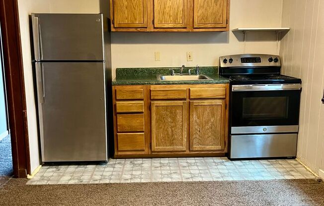 1 bed, 1 bath, 370 sqft, $875, Unit 21