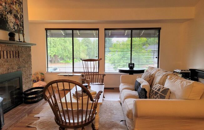 4 Bedroom Home in Poulsbo