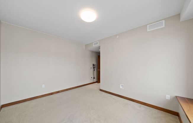 1 bed, 1 bath, 881 sqft, $4,800, Unit 1514