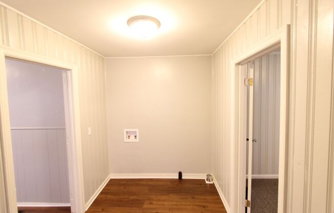 Large and Cute 4BR 2BA Eastlake Home in Most Convenient Location