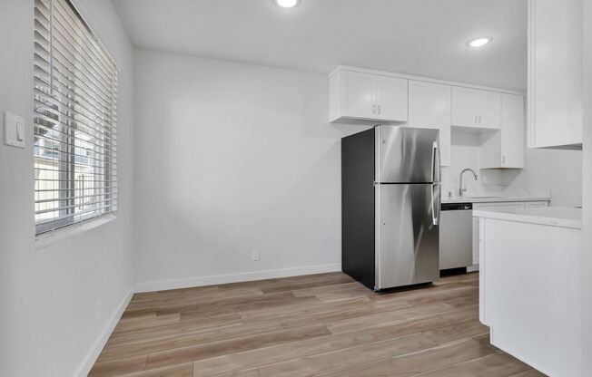 1 bed, 1 bath, 600 sqft, $2,695, Unit 1133 1/2