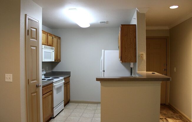 2 beds, 1.5 baths, $1,775, Unit # 2306