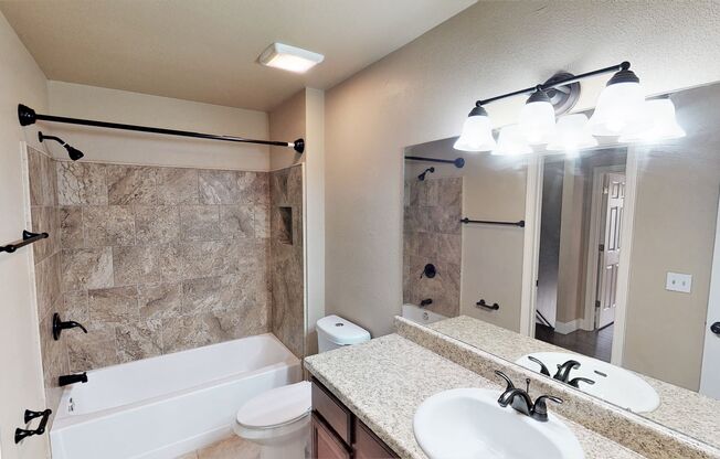 2 beds, 1.5 baths, 1,250 sqft, $1,325, Unit 4185