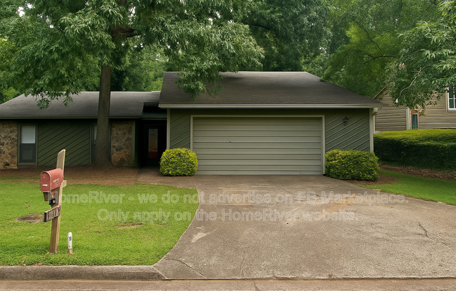 1552 GOLF LINK DR