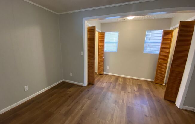 2 beds, 1 bath, $725