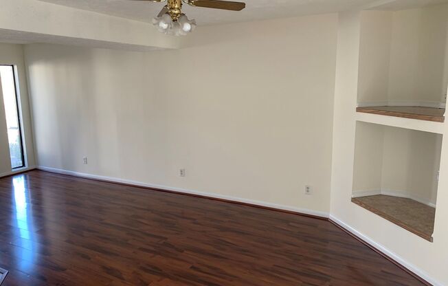Tenbury Square Townhomes Off Old Forest Road