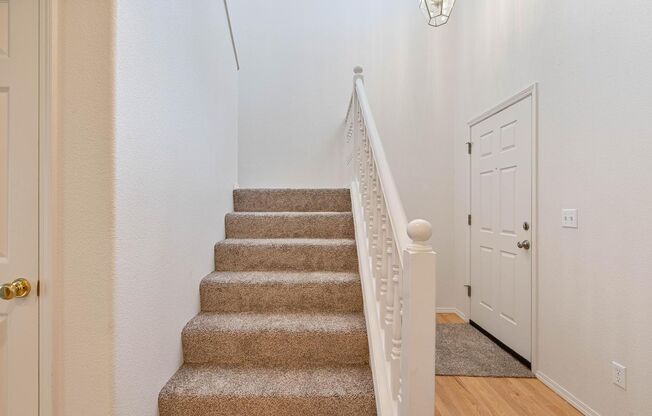 Spacious 3-bdrm/2.5-bath Bethany home w/ a cozy vibe—Private back yard, A/C, 2-car garage, fab location