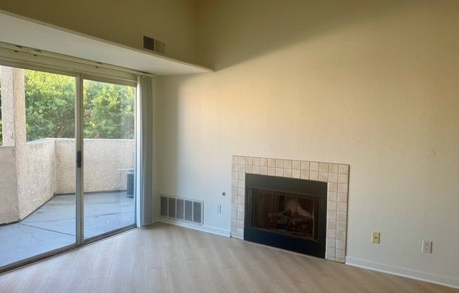 7244 DEGRAZIA
