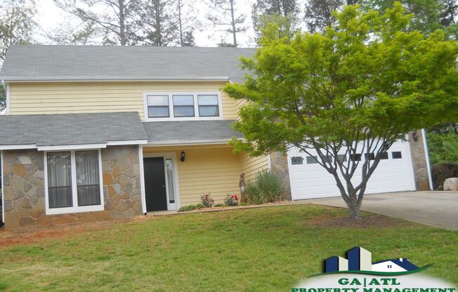 Spacious 4 bedrooms house in Lawrenceville