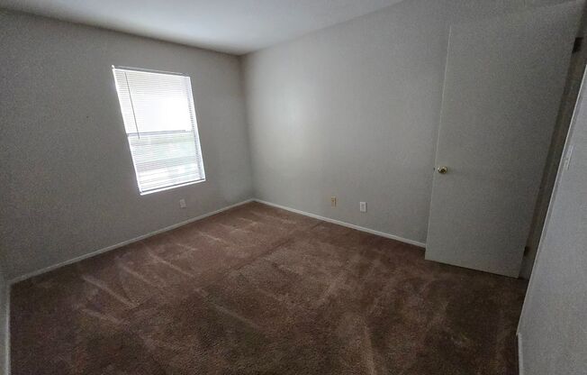 1 bed, 1 bath, $1,050, Unit Bldg. G