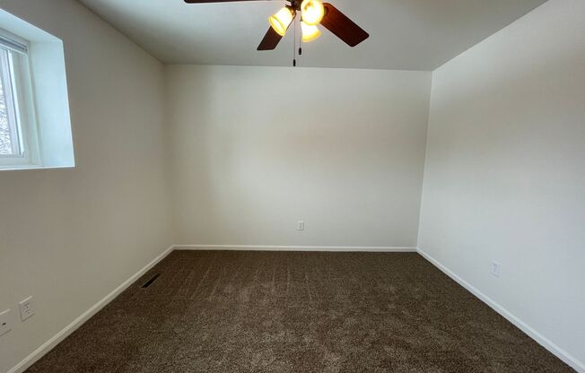 2 beds, 1.5 baths, $1,295