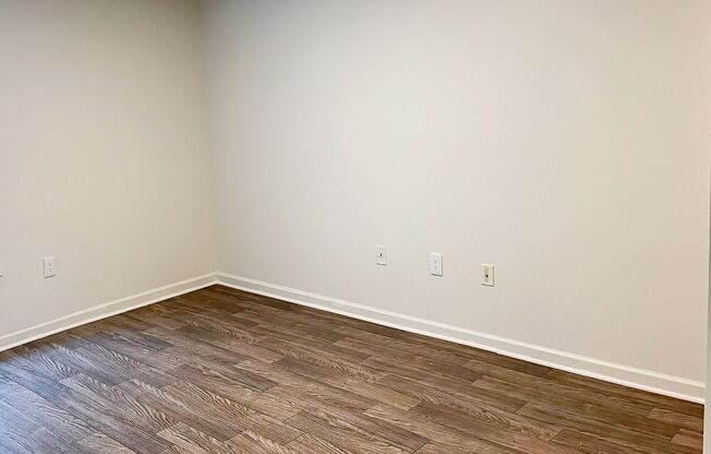 3 beds, 2 baths, 1,281 sqft, $1,284