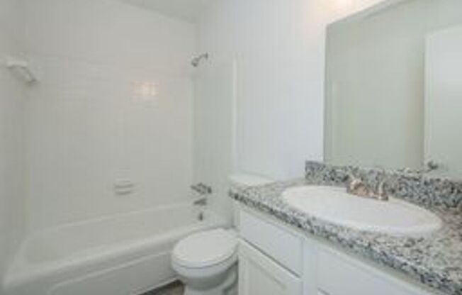 2 beds, 1 bath, 725 sqft, $1,294, Unit 3407A