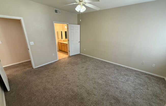 2 beds, 1 bath, $1,395, Unit # 2029