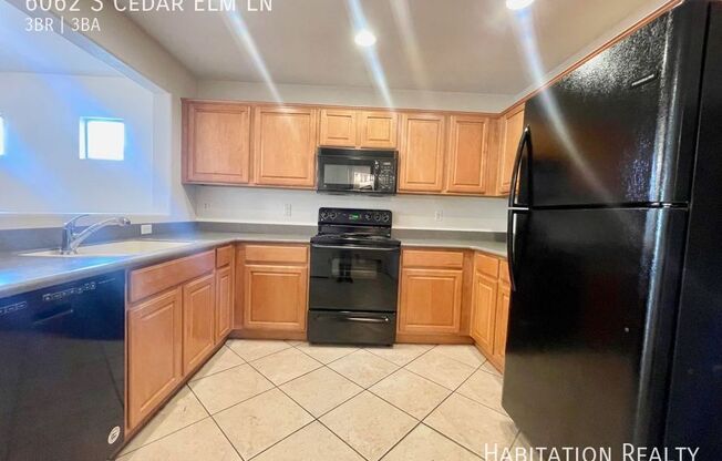 6062 S CEDAR ELM LN